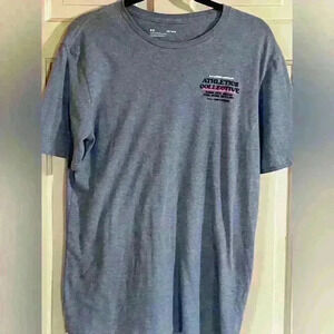 under armour t shirt men  Size Medium Loose Fit Gray Bright Pink Letters